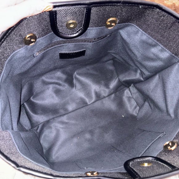 Black and Gold Chain Tote - Picture 2 of 9